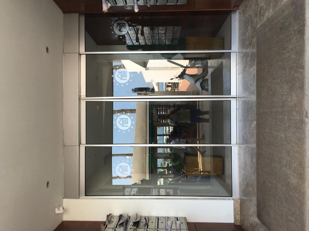 Ithaki Phinikoudes Apartment No. 202 ลาร์นาคา ภายนอก รูปภาพ